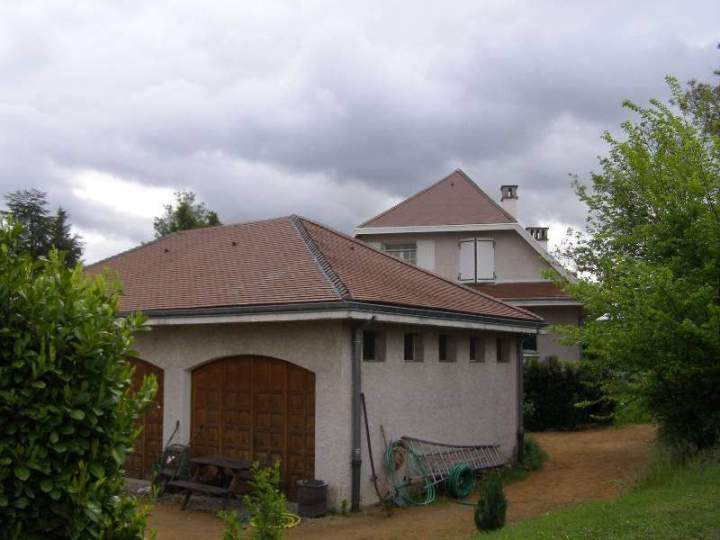 Tuiles plates de France Brun Type Lambert